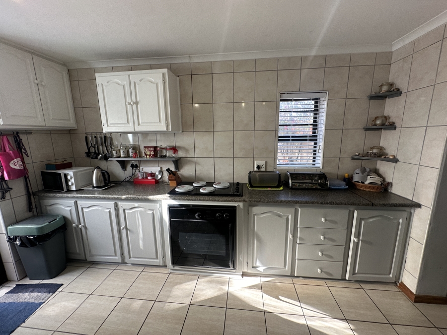 4 Bedroom Property for Sale in Hartenbos Central Western Cape